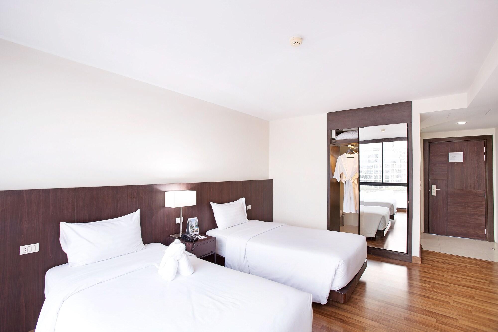Mida Hotel Ngamwongwan - SHA Certified Nonthaburi Buitenkant foto