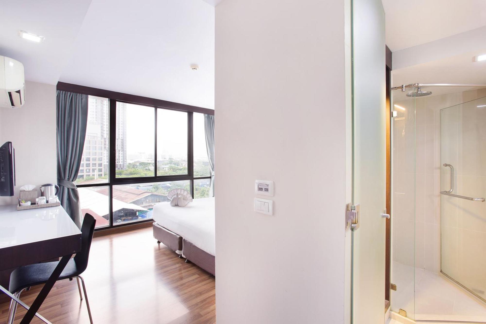 Mida Hotel Ngamwongwan - SHA Certified Nonthaburi Buitenkant foto