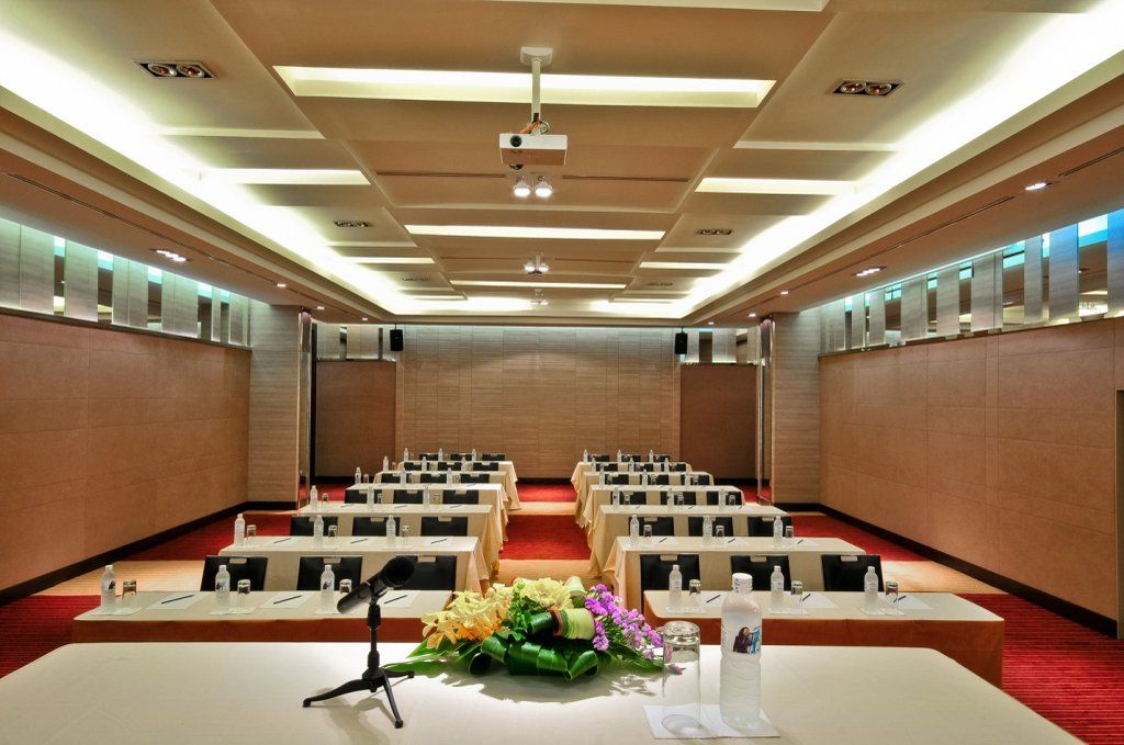 Mida Hotel Ngamwongwan - SHA Certified Nonthaburi Buitenkant foto